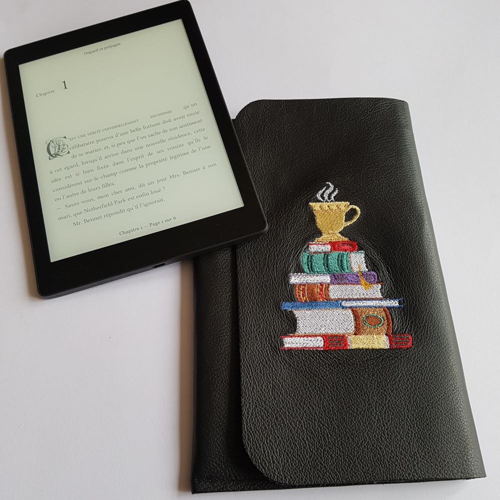 Pochette sur mesure pour liseuse, broderie personnalisée