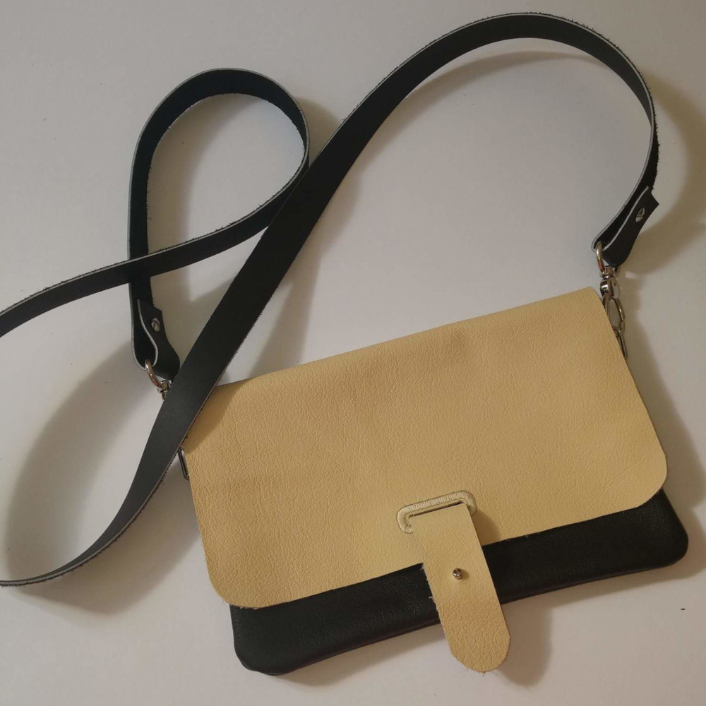 Sac pochette bicolore en cuir