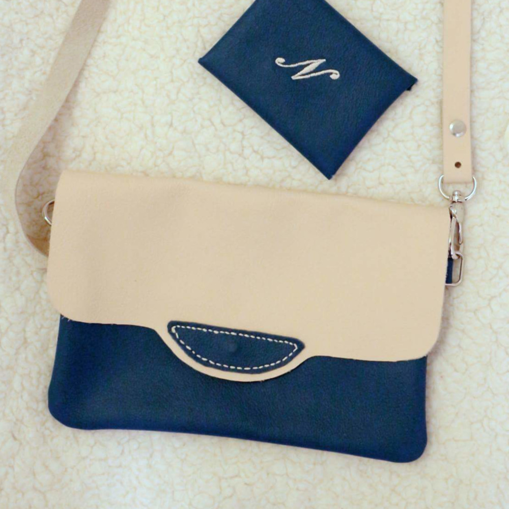 Sac pochette bicolore en cuir, modèle Nath, fermetire aimantée