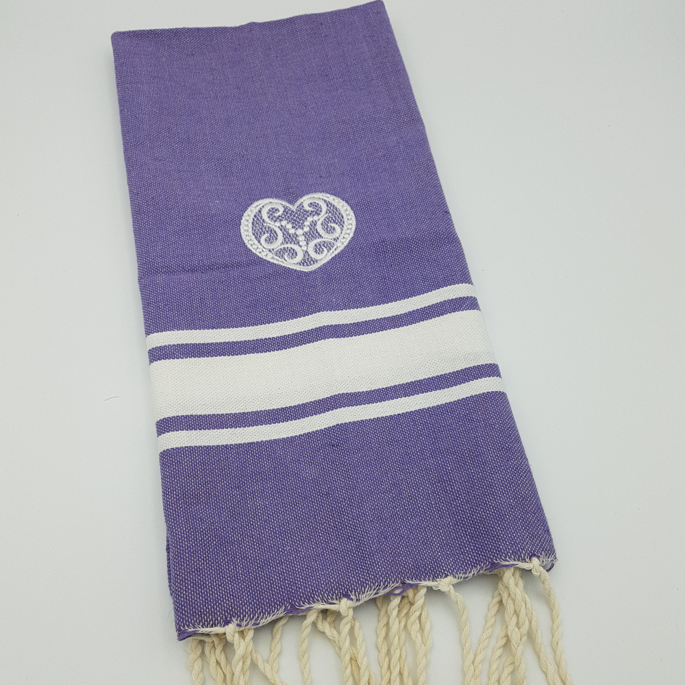 Fouta tissage plat motif coeur