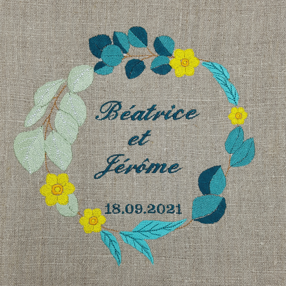 Détail de la broderie du livre d'or
