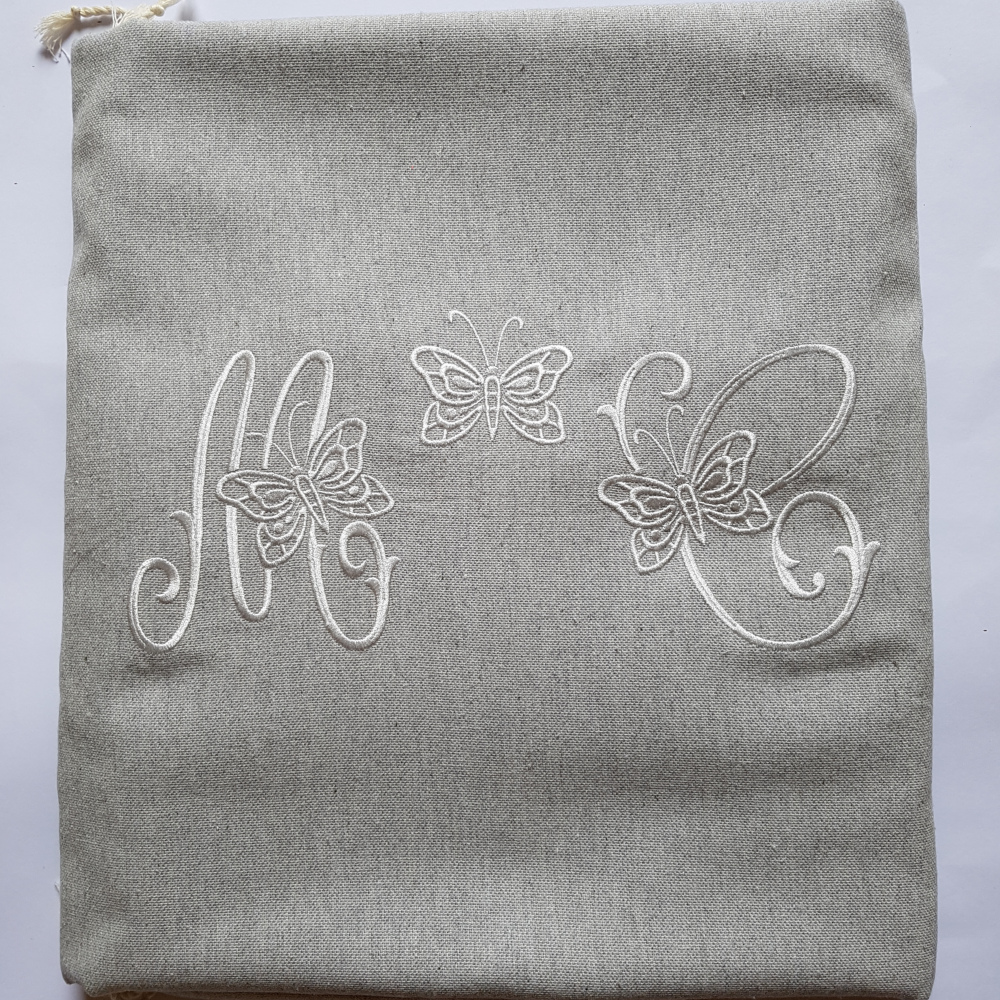 Grande nappe fouta brodée d'initiales