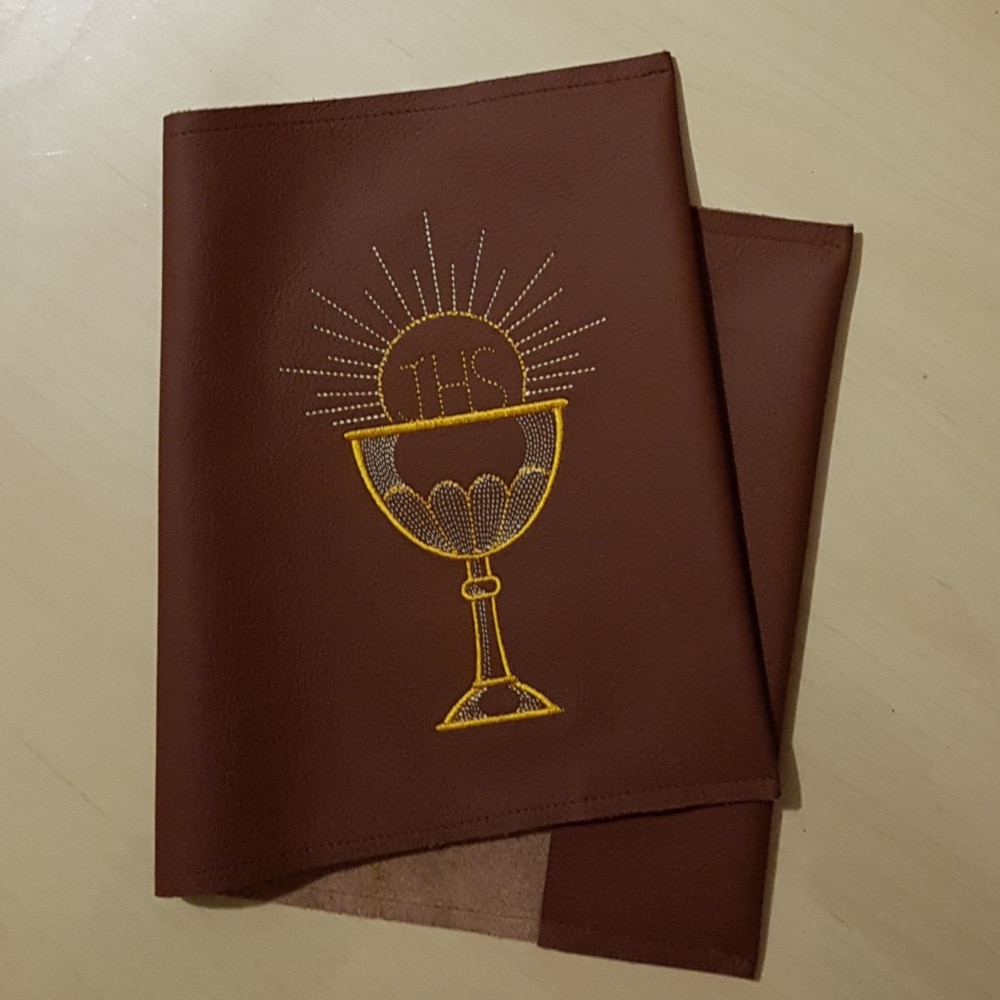Couverture de lectionnaire en cuir brodé 60€