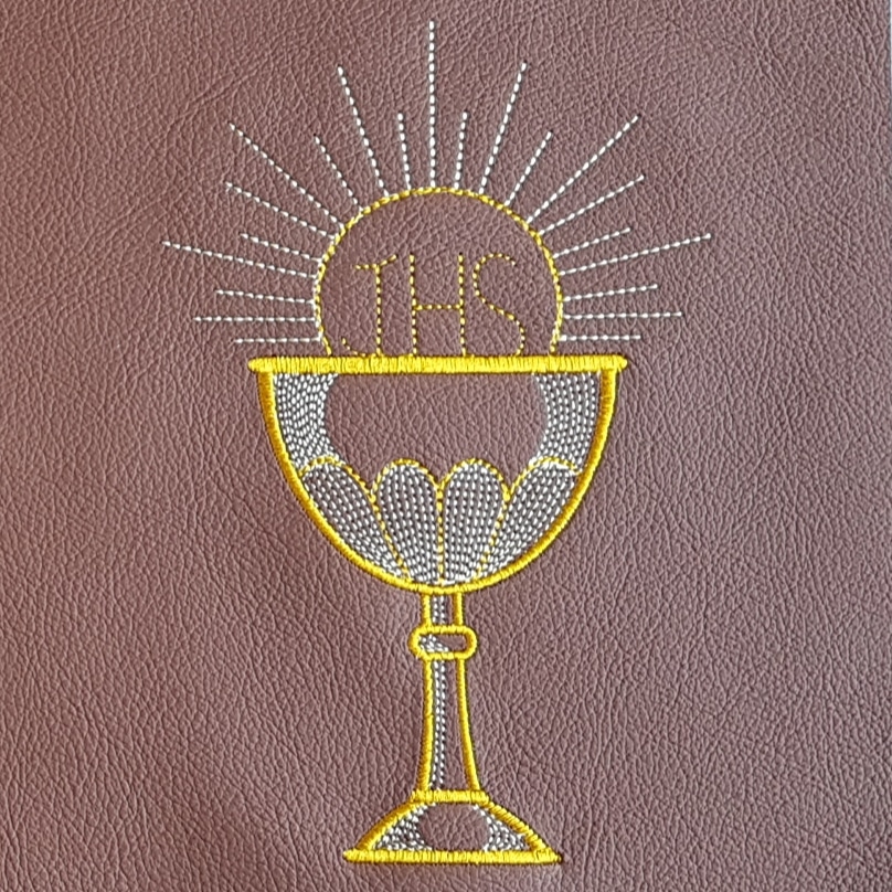 Broderie calice sur cuir